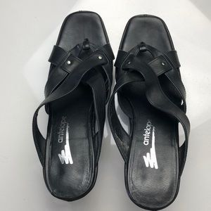 Women’s shoes
